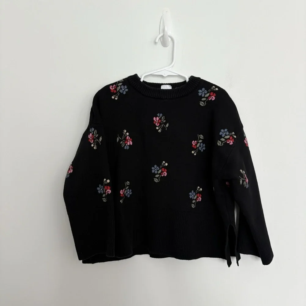 Gap Kids Girls Sweater Small 6-7 Black Crewneck  Floral Cotton Blend Oversized